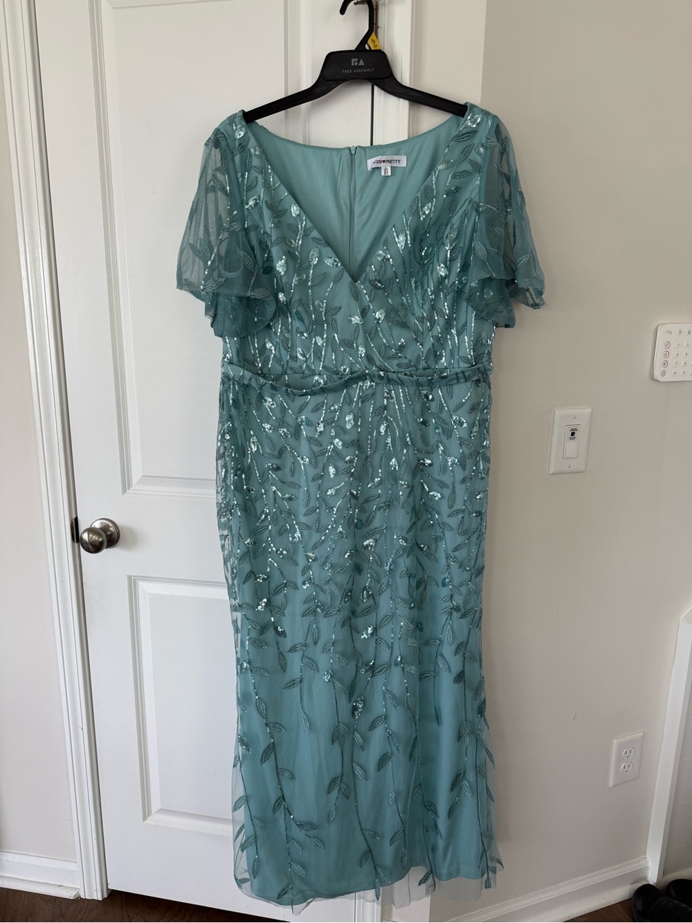 Elegant Seafoam Green Embroidered Wedding Dress